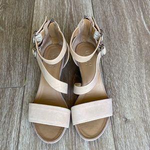Franco Sarto Derek Wedge Sandal size 6